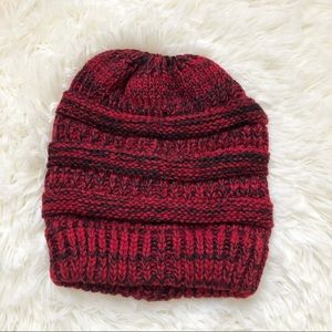 New Red & Black Knit Ponytail Toque Winter Hat Beanie